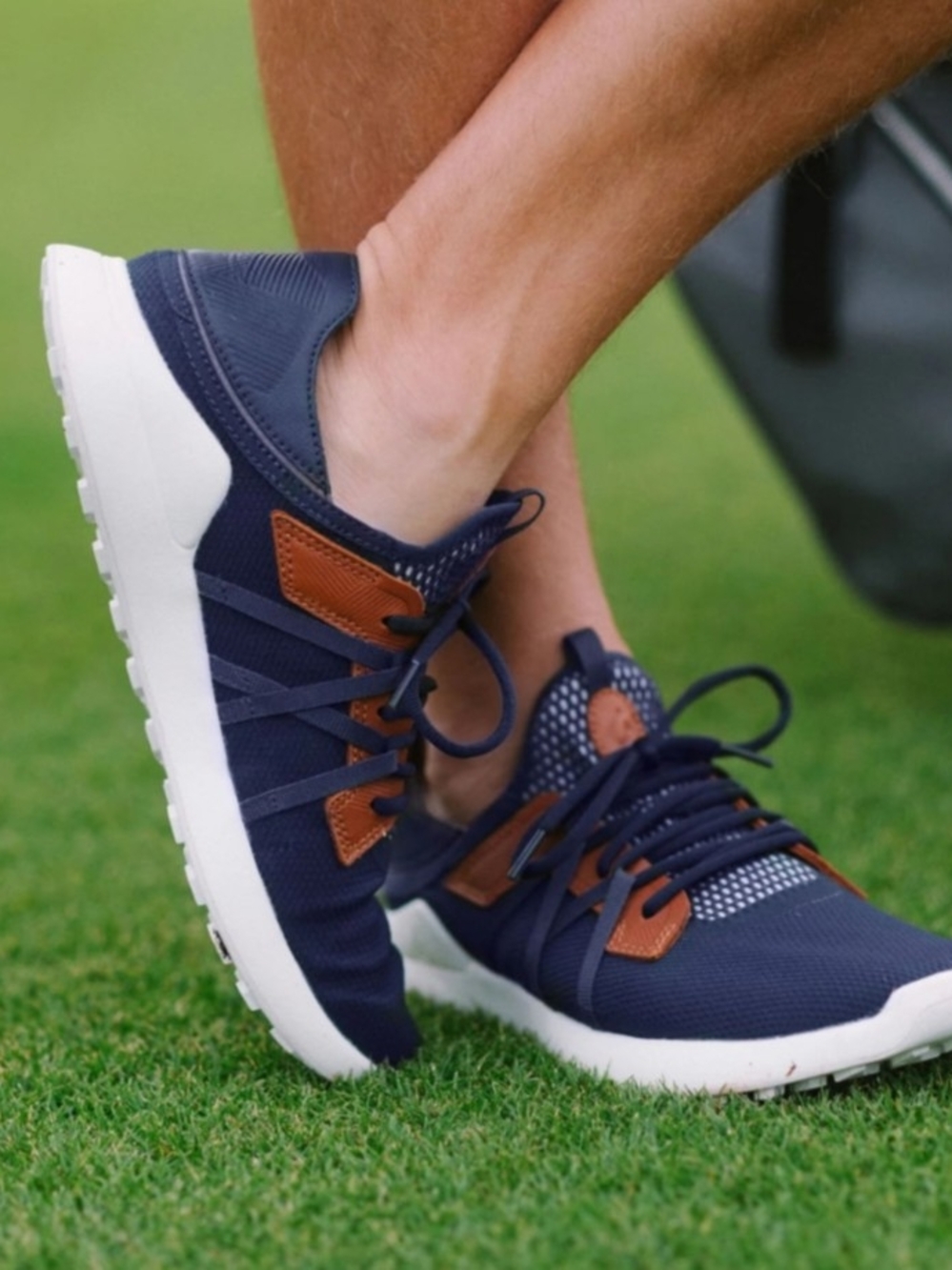 OluKai Manele Men's Breathable Golf Shoes
